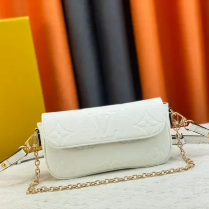 L Collection Wallet On Chain Ivy White Bag