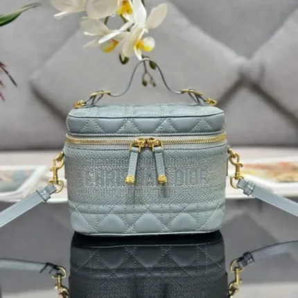 " D " Travel Vanity Case