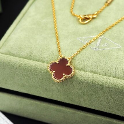 luxury long necklace jewelry For women